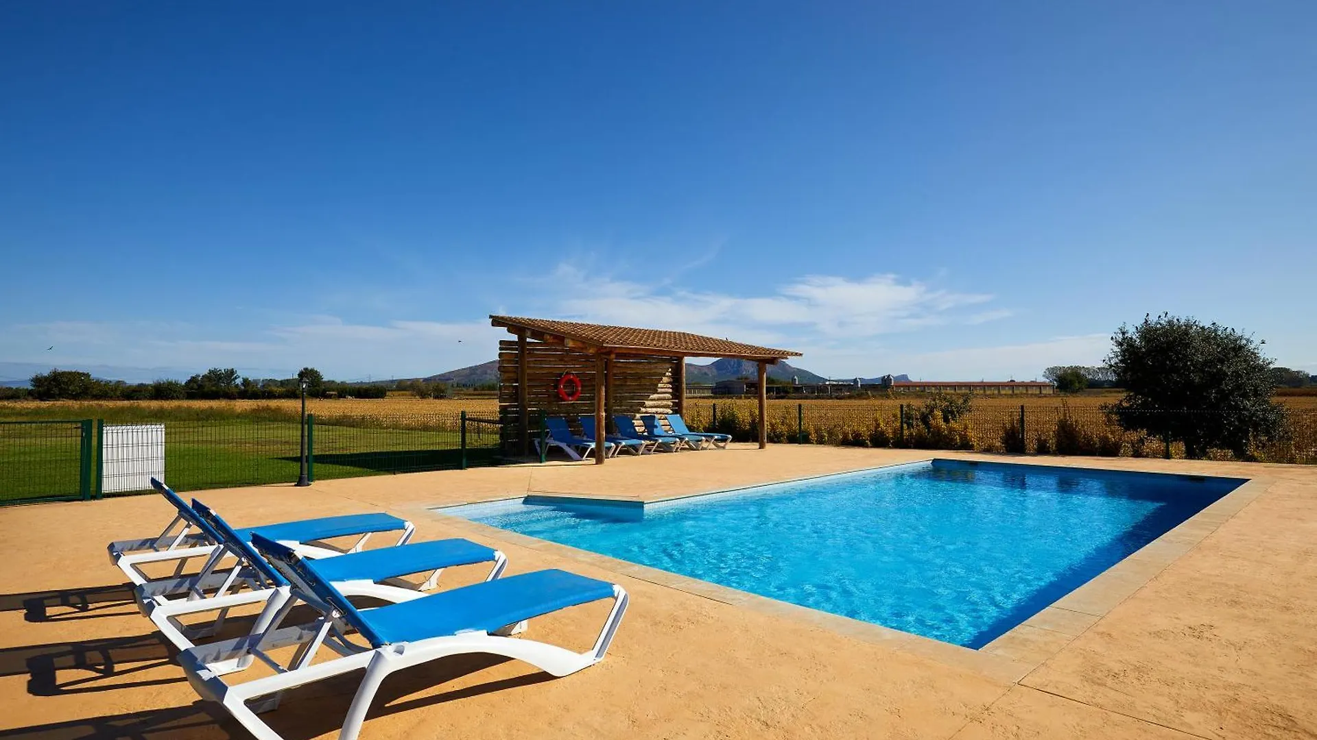 Can Pujol - Casa Rural 16-20 Personas Serra de Daró